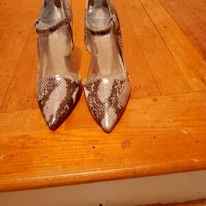 Women's Mary Jane style heels